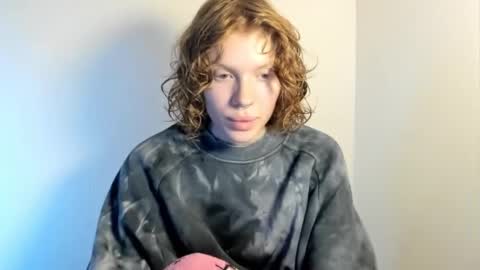 S T E L L A online show from October 15, 11:44 am