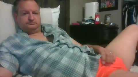 stepdaddy81 online show from June 2, 11:34 am