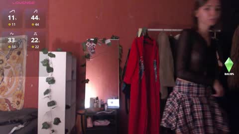 Stephanie 3 online show from September 20, 6:33 pm