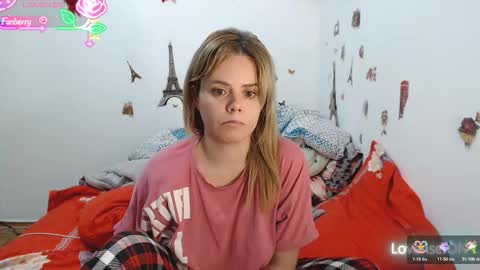 Stephanie   online show from December 4, 12:16 pm