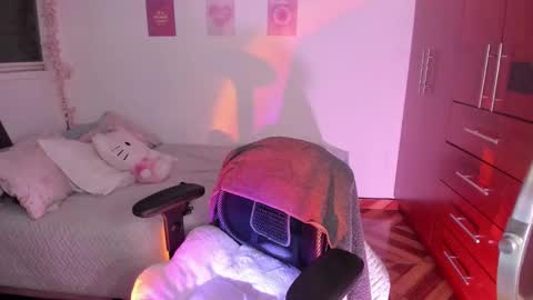 Stephanie  online show from October 10, 1:55 am