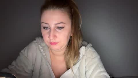 Stephany online show from January 19, 4:44 am