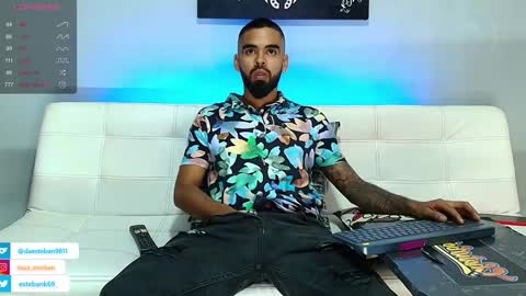 Snapshot of stephenbrown_ chatting on January 28, 5:00 am ................ online show from January 28, 5:00 am