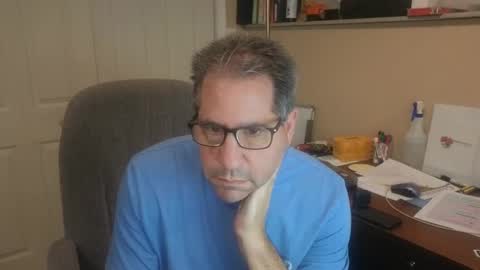 Snapshot of stephenhal9 chatting on September 18, 1:09 am stephenhal9 online show from September 18, 1:09 am
