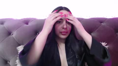 StepMommy19 online show from February 18, 8:47 pm