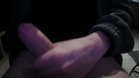 Snapshot of steve9925 chatting on February 8, 12:17 pm steve9925 online show from February 8, 12:17 pm