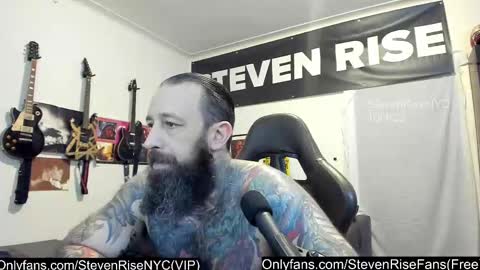 Snapshot of stevenrisenyc chatting on October 6, 2:40 am StevenRiseNYC online show from October 6, 2:40 am