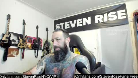 Snapshot of stevenrisenyc chatting on September 24, 1:40 pm StevenRiseNYC online show from September 24, 1:40 pm