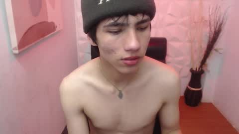 Stich online show from March 15, 3:48 pm