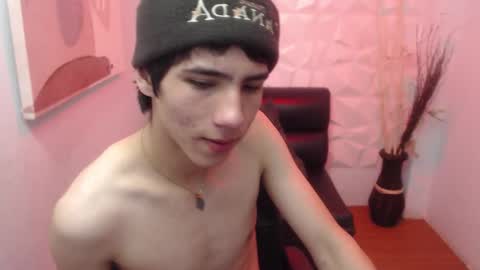 Stich online show from March 12, 2:54 pm