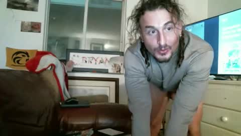 stickey online show from February 24, 6:49 am