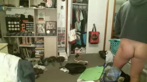 stickey online show from January 19, 2:32 am