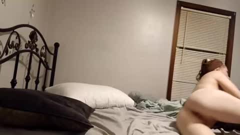 Snapshot of stickyredfunsize chatting on October 28, 11:50 pm stickyredfunsize online show from October 28, 11:50 pm