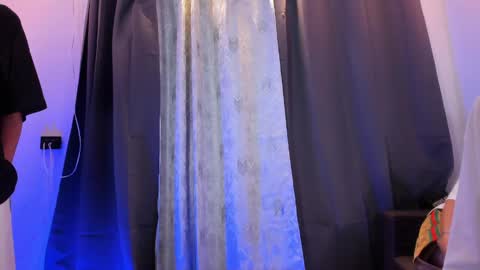 Stiven  brendan online show from April 15, 6:28 am