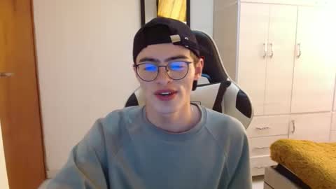 stiv_grant online show from January 18, 6:43 pm