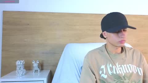 Snapshot of stivenbenet1 chatting on September 22, 9:08 pm stivenbenet1 online show from September 22, 9:08 pm