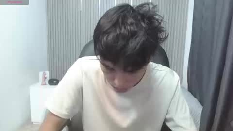 Stiwen online show from March 12, 8:45 pm