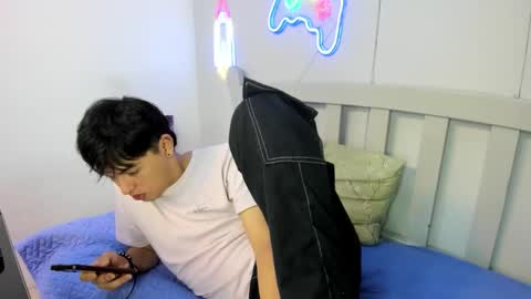 Stiwen online show from November 22, 4:27 pm