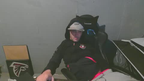 stonedpanda77 online show from December 11, 5:32 am