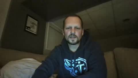 Snapshot of stook4 chatting on September 22, 5:33 am LifestyleMan313 online show from September 22, 5:33 am