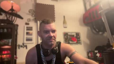 Snapshot of str8foryouguy chatting on February 20, 10:59 am Str8 online show from February 20, 10:59 am