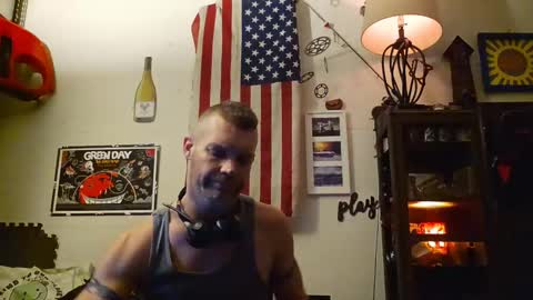 Snapshot of str8foryouguy chatting on February 24, 10:03 pm Str8 online show from February 24, 10:03 pm