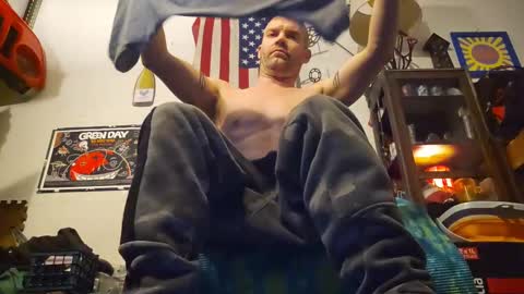 Snapshot of str8foryouguy chatting on February 25, 5:52 am Str8 online show from February 25, 5:52 am
