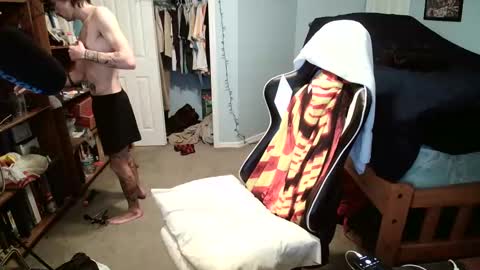 Snapshot of str8whiteboy21 chatting on February 12, 5:37 pm str8whiteboy21 online show from February 12, 5:37 pm