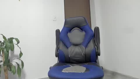 straight_boys_hornys online show from January 11, 1:22 am