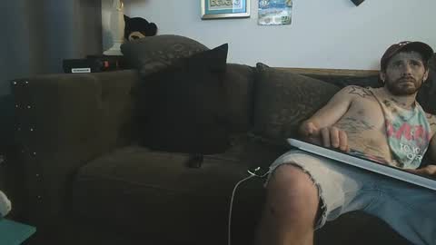 Snapshot of straitpipermann22 chatting on October 7, 1:34 am straitpipermann22 online show from October 7, 1:34 am
