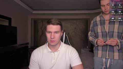 Snapshot of stranggee chatting on January 11, 7:16 pm Artem online show from January 11, 7:16 pm