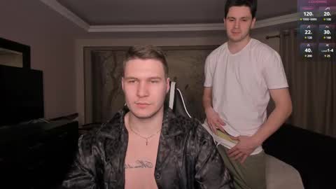 Snapshot of stranggee chatting on February 14, 7:12 pm Artem online show from February 14, 7:12 pm