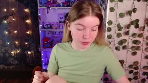 Juli online show from March 4, 1:45 am