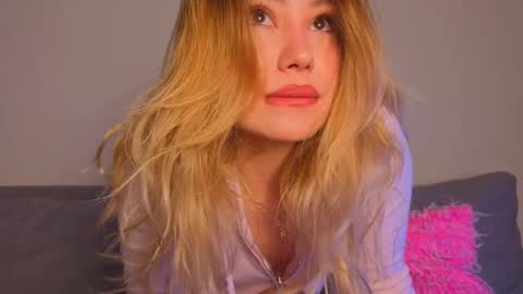 Tati and Lola online show from March 21, 4:07 am