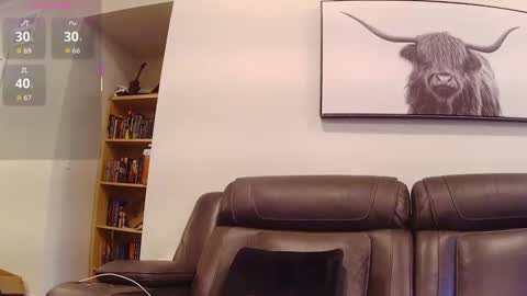 Snapshot of strong_bear89 chatting on September 22, 12:53 pm strong_bear89 online show from September 22, 12:53 pm