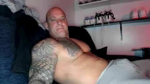 StrongAndHard online show from December 8, 1:47 pm