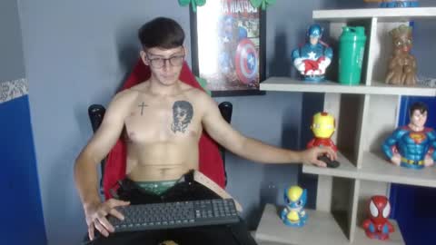 stuart_white online show from September 10, 8:21 pm