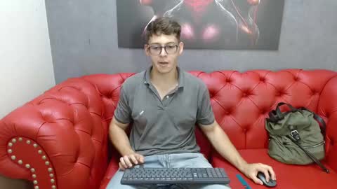 stuart_white online show from September 23, 10:16 pm