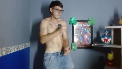 stuart_white online show from September 17, 8:45 pm