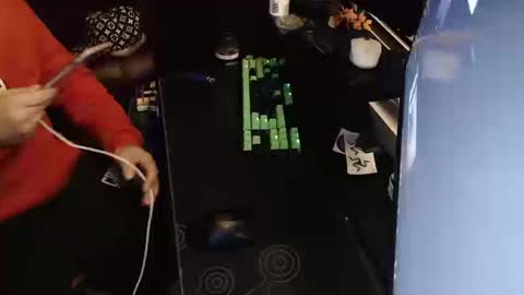 stud69861714 online show from October 13, 9:11 am