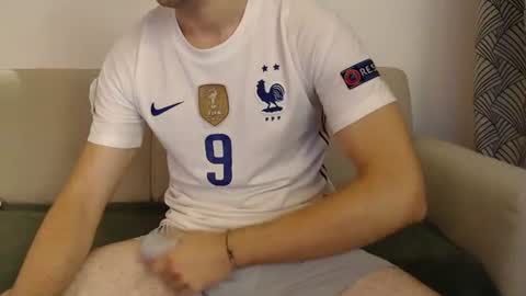 Stud From Paris online show from July 1, 7:55 pm