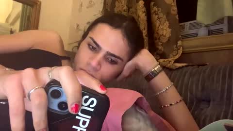 Snapshot of stxllaxcx chatting on October 6, 12:17 am stxllaxcx online show from October 6, 12:17 am
