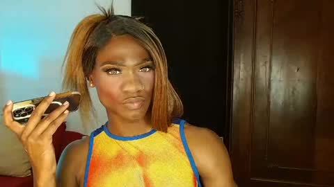 Suanny Klatten  It is my account independent  online show from April 23, 6:20 pm