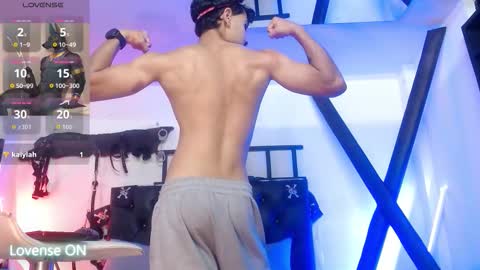 subarashi_ishi69 online show from October 30, 8:42 pm