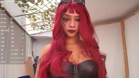 Zoe online show from October 29, 5:15 pm