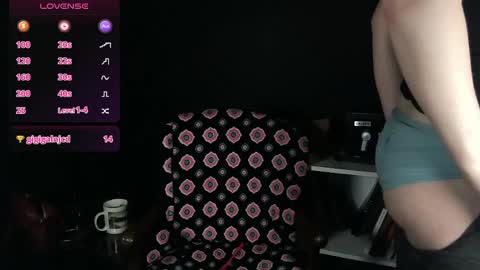 Polly online show from March 11, 5:16 pm