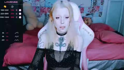 succubus_leslie online show from March 18, 10:04 pm