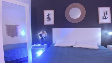 Luna  online show from September 12, 3:30 am