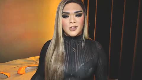 JADE ELYSE online show from December 8, 9:19 pm