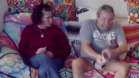 suenixon online show from December 16, 6:14 pm